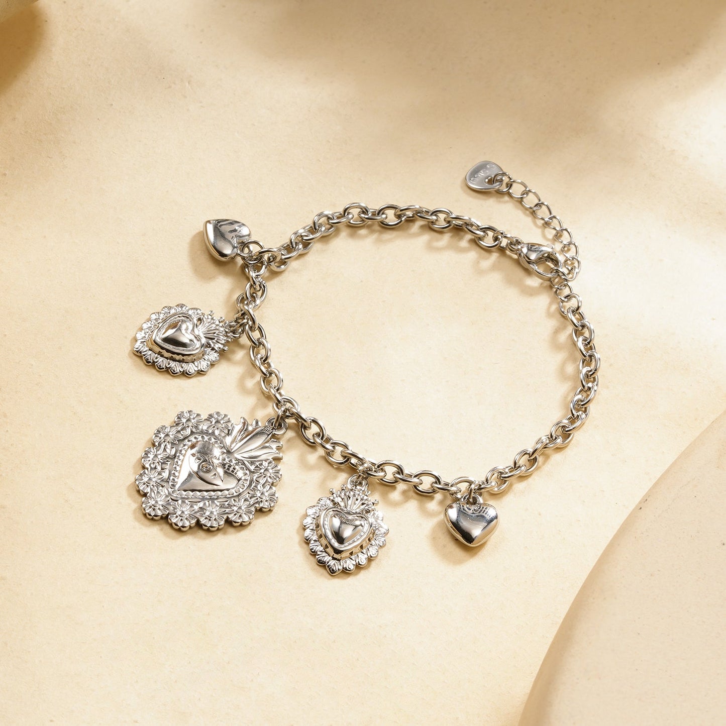 bracelet breloque coeur